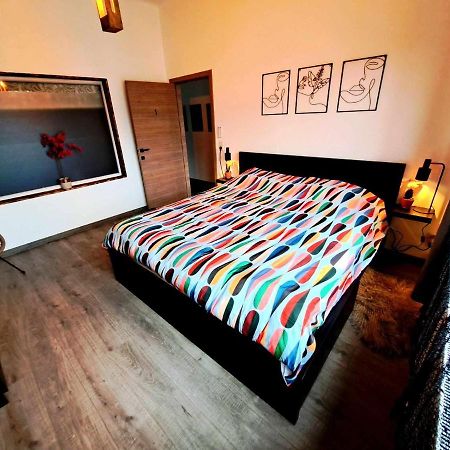 Petite Chambre Dans Une Jolie Colocation Льеж Экстерьер фото