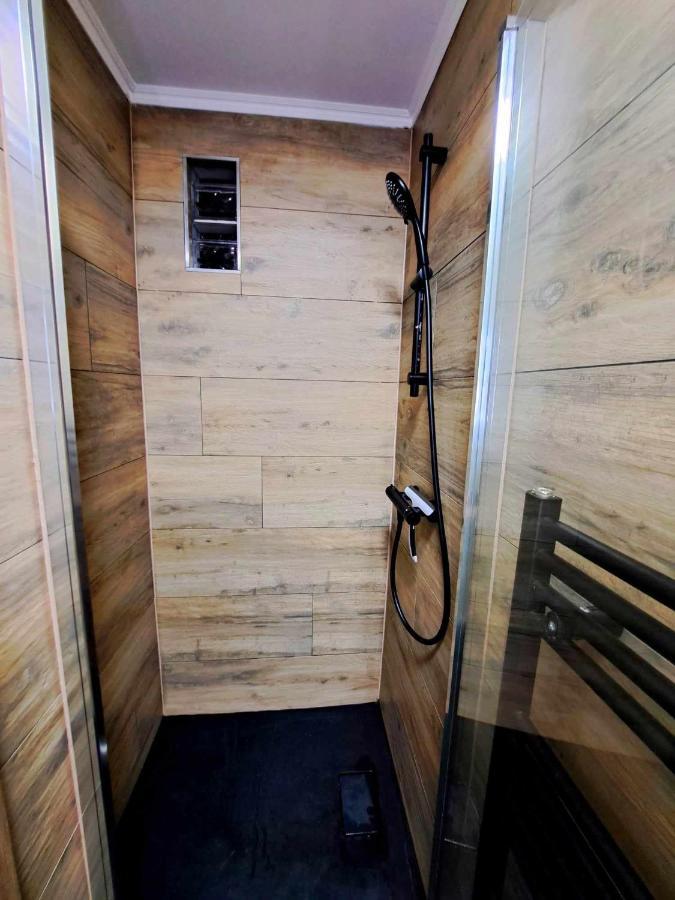 Petite Chambre Dans Une Jolie Colocation Льеж Экстерьер фото